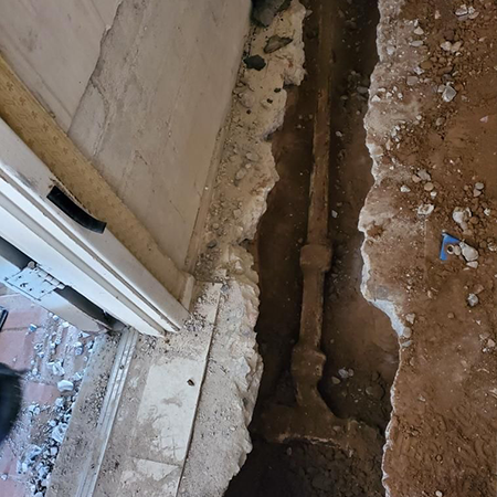 Broken pipe under concrete floor